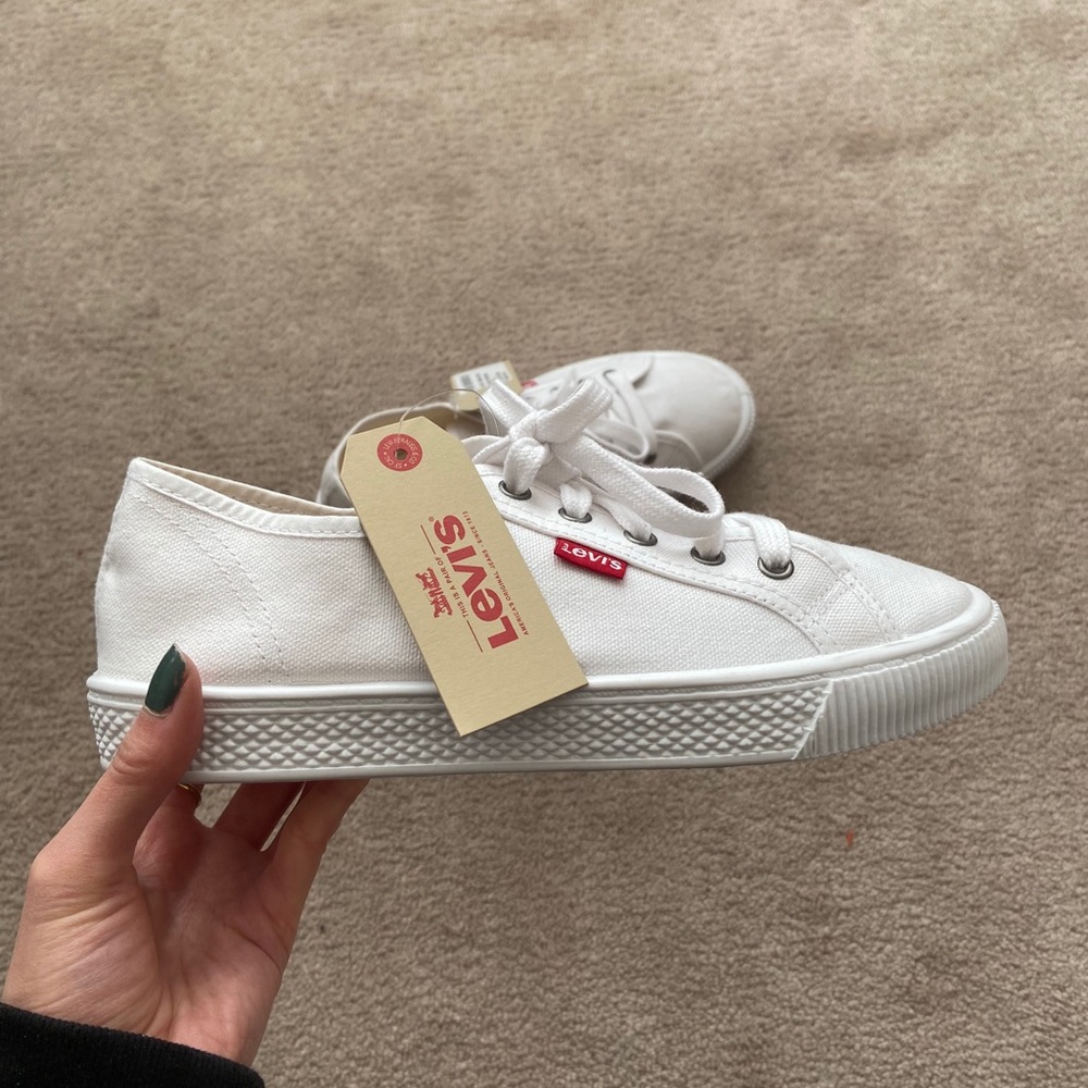 Levi’s White Sneakers
